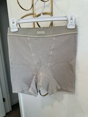 SKIMS Cotton Rib Boxer Briefs Tan (Small)